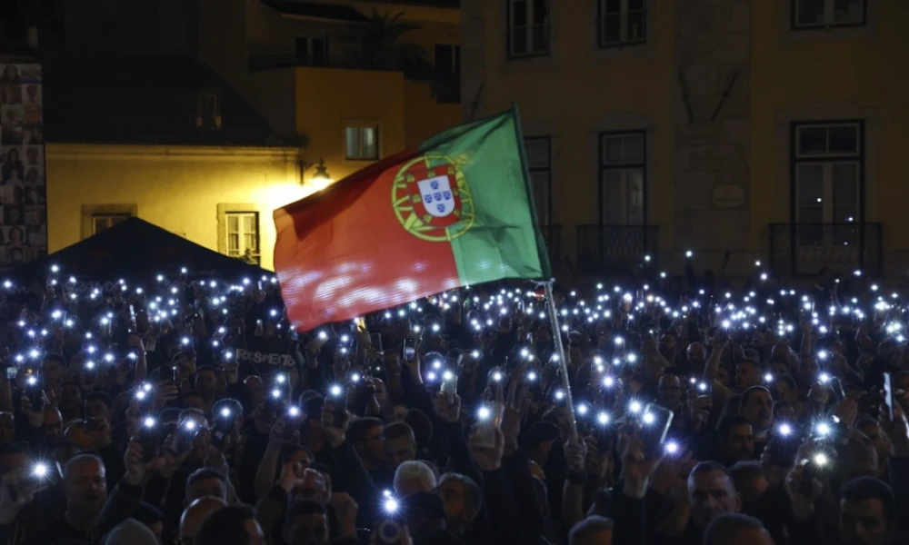 Πορτογαλία: Αστυνομικοί διαδηλώνουν με αίτημα μεγαλύτερες αμοιβές (Εικόνες)